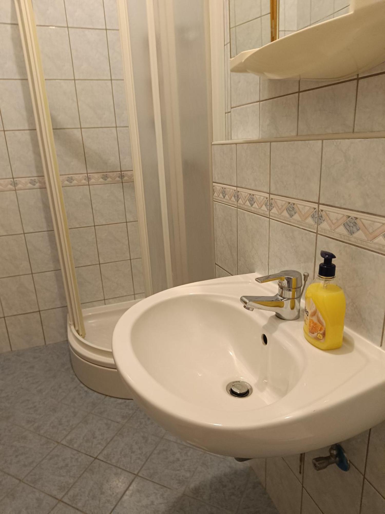 Apartmani "Radi" Baska Voda Ngoại thất bức ảnh